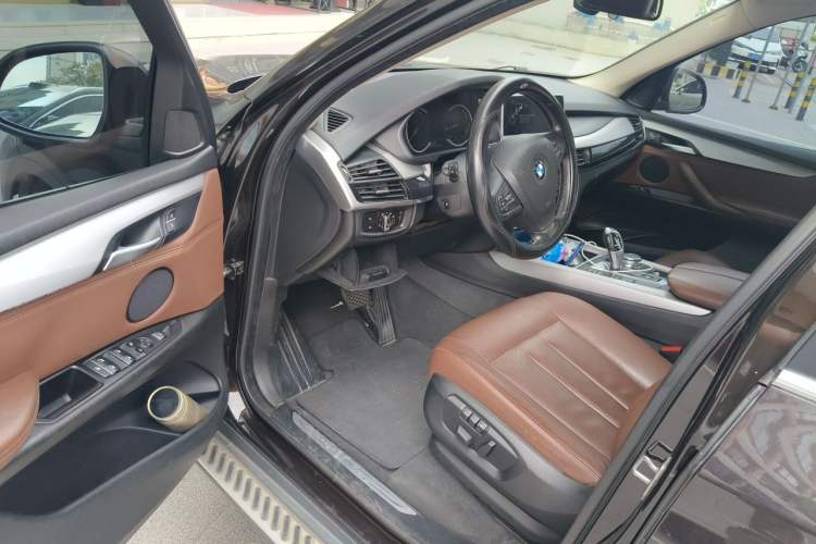 Used BMW X5 2014 xDrive35i Elegant Edition Driver Seat