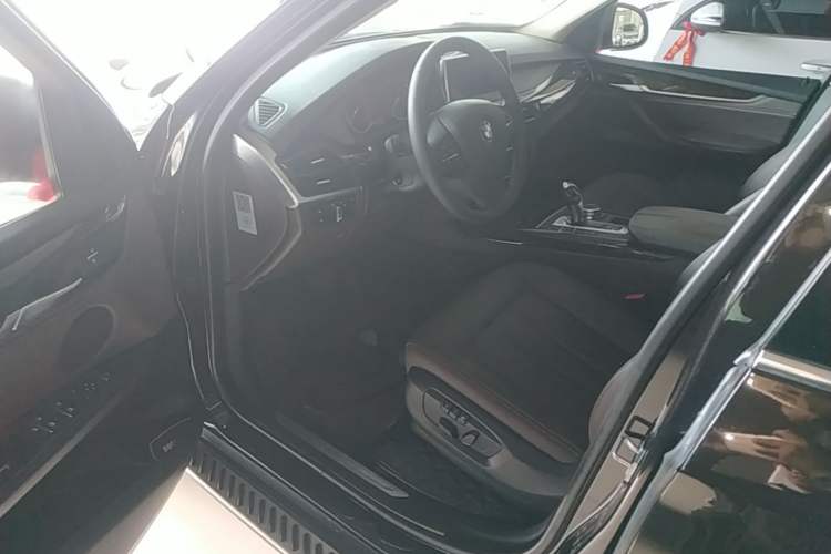 Used BMW X5 2014 xDrive35i Elegant Edition Driver Seat