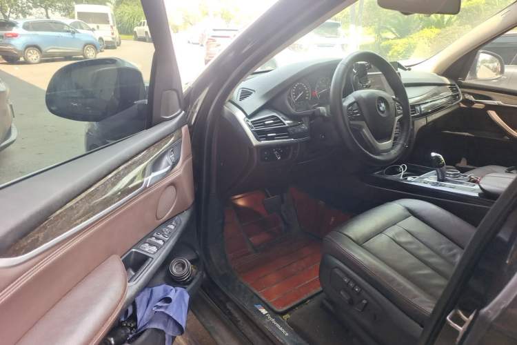 Used BMW X5 2014 xDrive35i Luxury Edition Driver Seat
