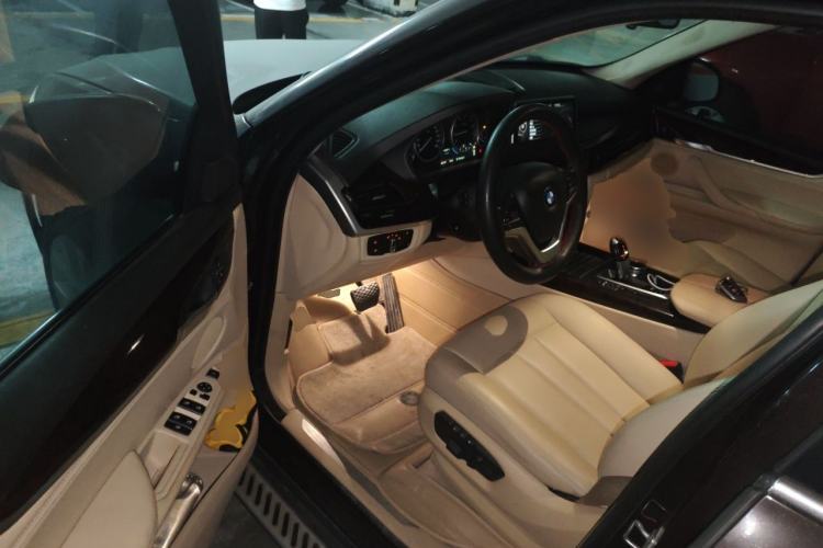 Used BMW X5 2014 xDrive35i Elegant Edition Driver Seat