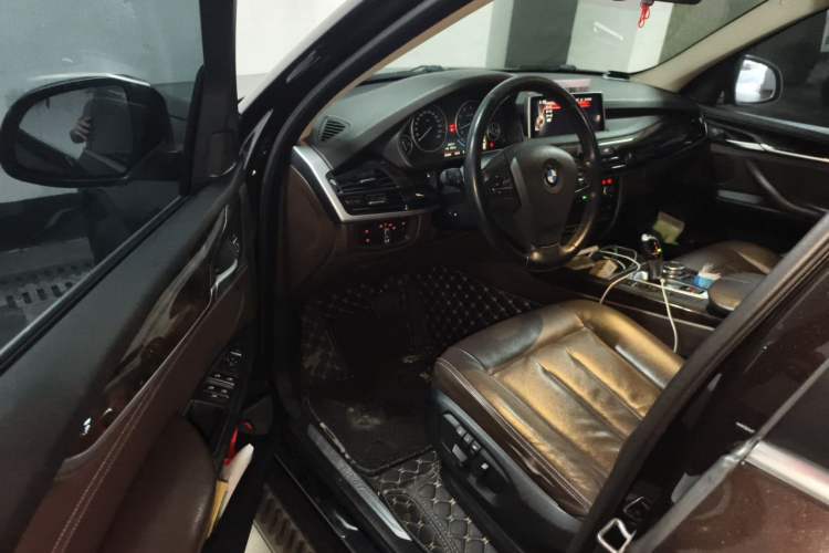 Used BMW X5 2014 xDrive35i Elegant Edition Driver Seat