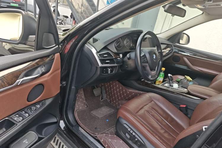 Used BMW X5 2014 xDrive35i Elegant Edition Driver Seat