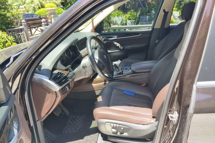 Used BMW X5 2014 xDrive35i Elegant Edition Driver Seat