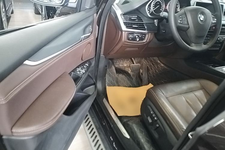 Used BMW X5 2014 xDrive35i Elegant Edition Driver Seat