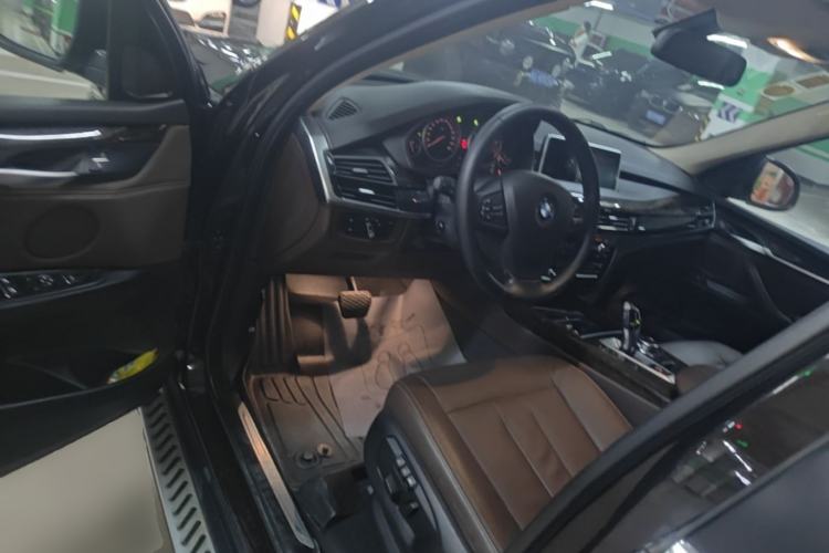 Used BMW X5 2014 xDrive35i Elegant Edition Driver Seat