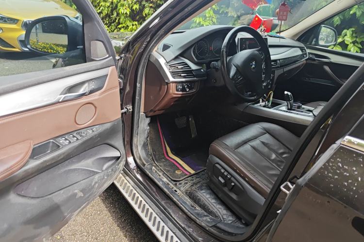 Used BMW X5 2014 xDrive30d Driver Seat