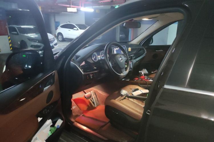 Used BMW X5 2014 xDrive35i Elegant Edition Driver Seat