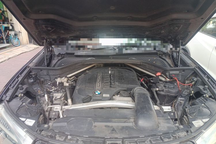 Used BMW X5 2014 xDrive35i Elegant Edition Engine Bay