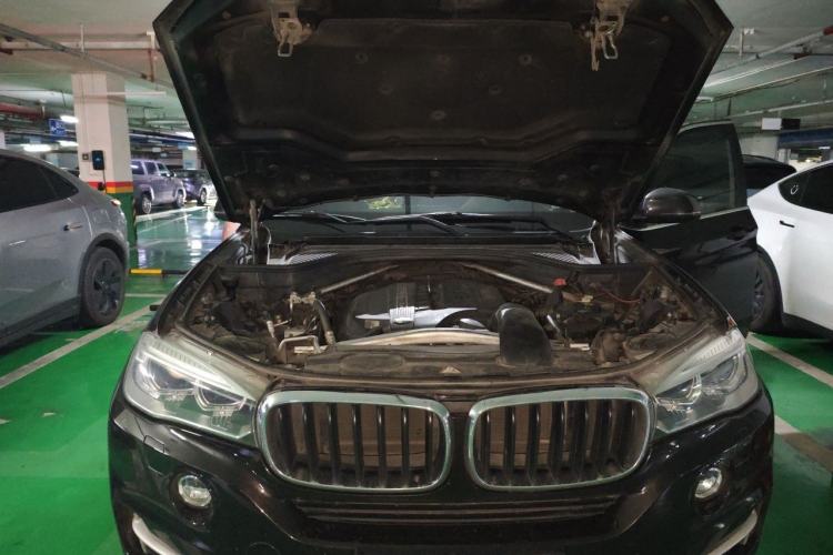 Used BMW X5 2014 xDrive35i Elegant Edition Engine Bay
