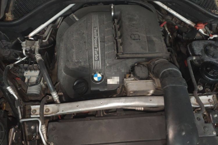 Used BMW X5 2014 xDrive35i Elegant Edition Engine Bay