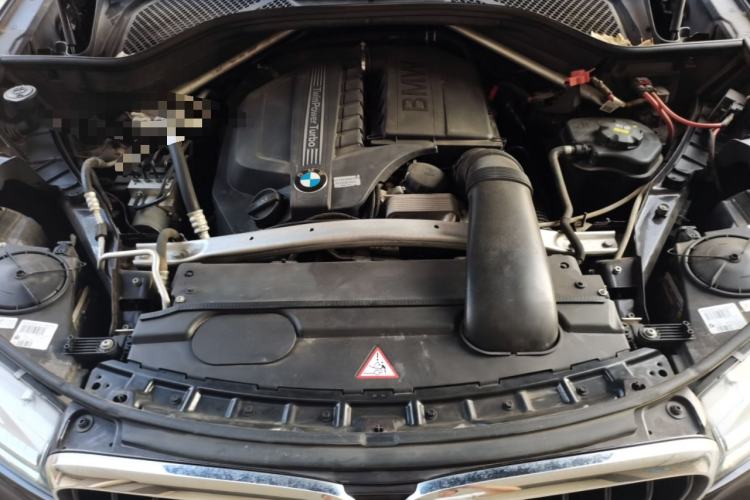 Used BMW X5 2014 xDrive35i Elegant Edition Engine Bay