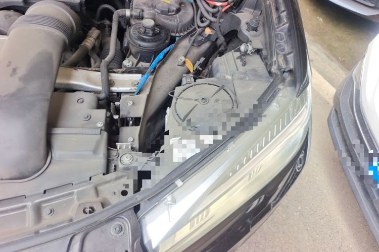 Used BMW X5 2014 xDrive35i Luxury Edition Engine Bay Left