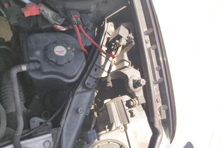 Used BMW X5 2014 xDrive35i Elegant Edition Engine Bay Left