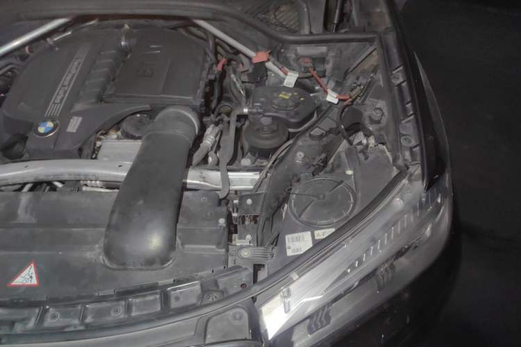 Used BMW X5 2014 xDrive35i Leading Model Engine Bay Left
