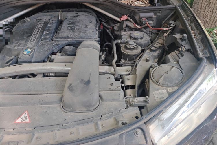 Used BMW X5 2014 xDrive35i Leading Model Engine Bay Left
