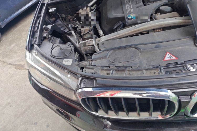Used BMW X5 2014 xDrive35i Elegant Edition Engine Bay Right