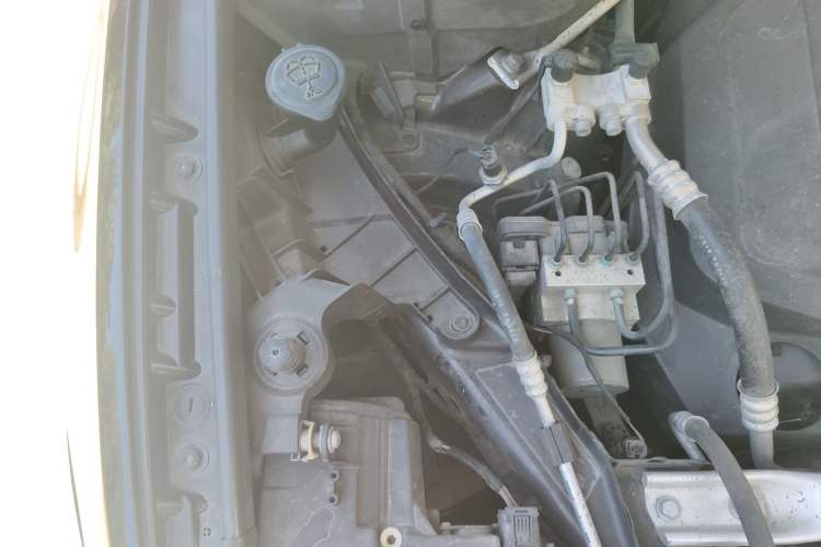 Used BMW X5 2014 xDrive35i Elegant Edition Engine Bay Right