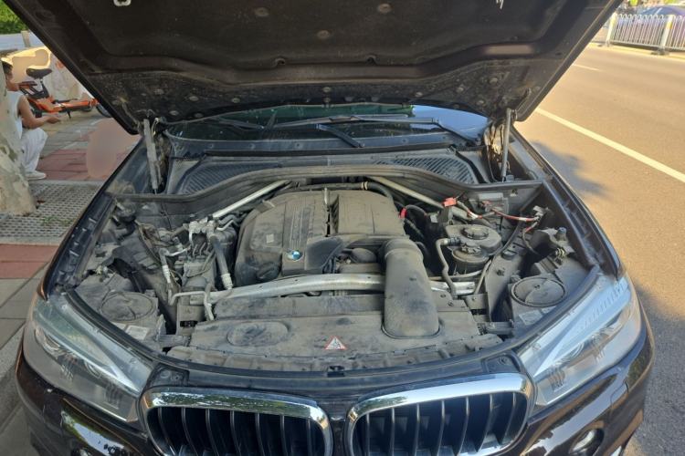 Used BMW X5 2014 xDrive35i Elegant Edition Engine Bay