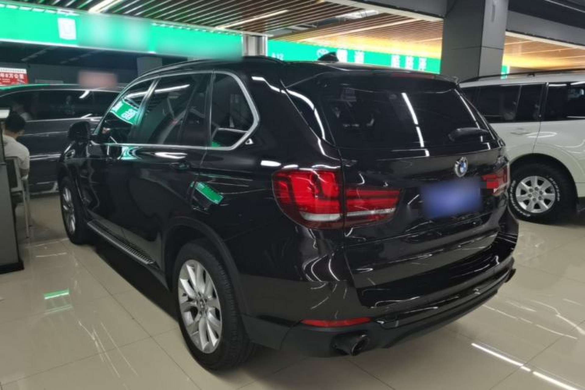 Used BMW X5 2014 xDrive35i Elegant Edition Exterior 2