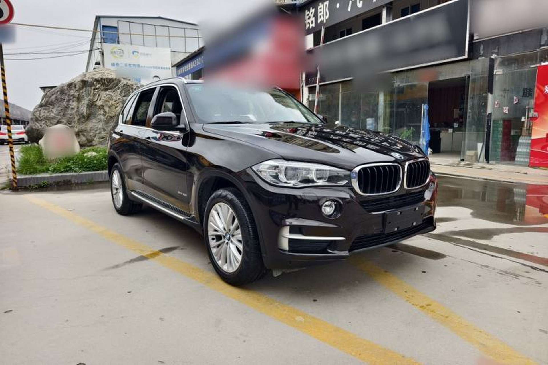 Used BMW X5 2014 xDrive35i Leading Model Exterior 2