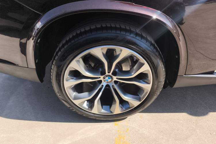 Used BMW X5 2014 xDrive35i Elegant Edition Exterior 8