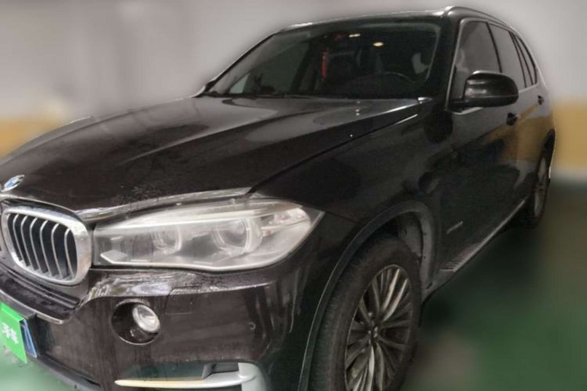 Used BMW X5  Front Left 45 Deg