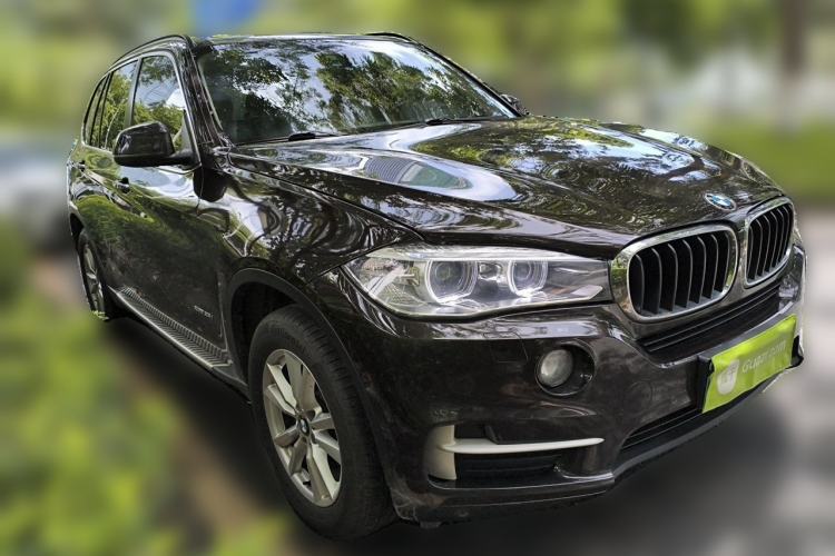 Used BMW X5 2014 xDrive35i Elegant Edition Front Right 45 Deg