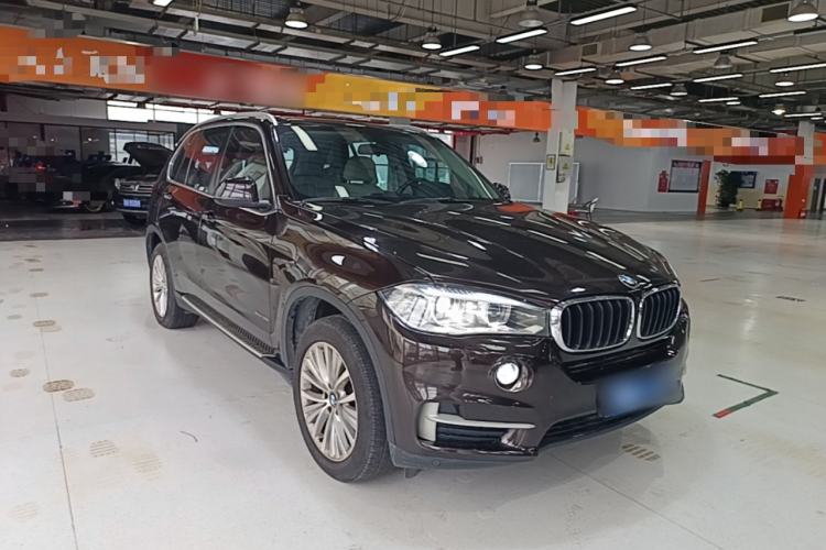 Used BMW X5 2014 xDrive35i Elegant Edition Front Right 45 Deg