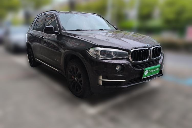Used BMW X5 2014 xDrive35i Elegant Edition Front Right 45 Deg