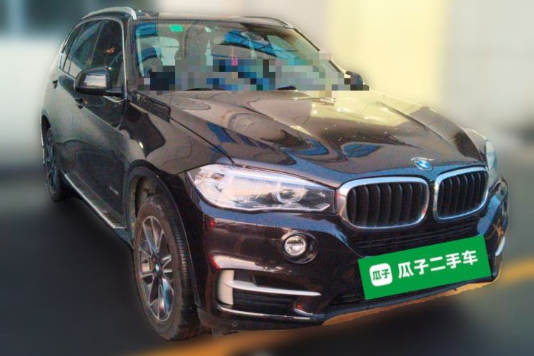 Used BMW X5 2014 xDrive35i Luxury Edition Front Right 45 Deg