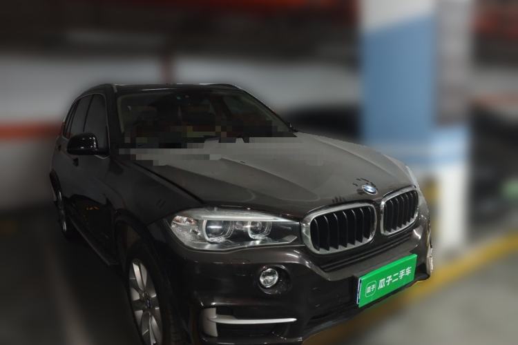 Used BMW X5 2014 xDrive35i Elegant Edition Front Right 45 Deg