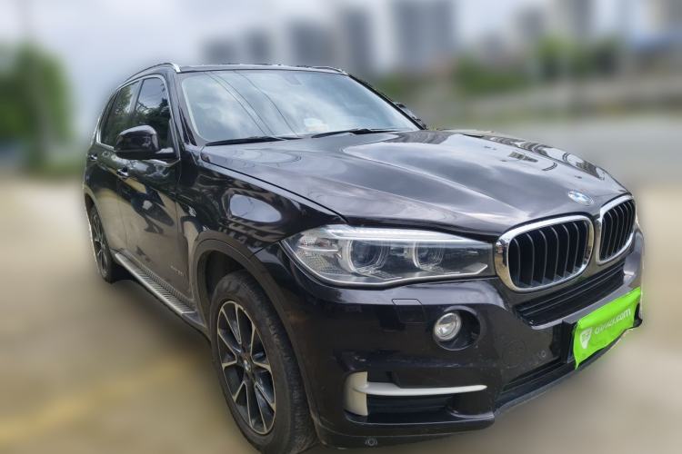 Used BMW X5 2014 xDrive35i Elegant Edition Front Right 45 Deg
