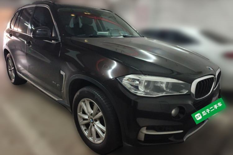 Used BMW X5 2014 xDrive35i Elegant Edition Front Right 45 Deg