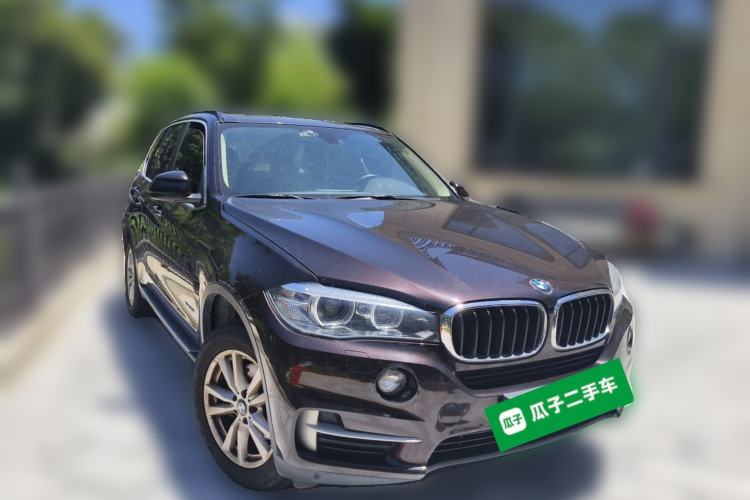 Used BMW X5 2014 xDrive35i Elegant Edition Front Right 45 Deg