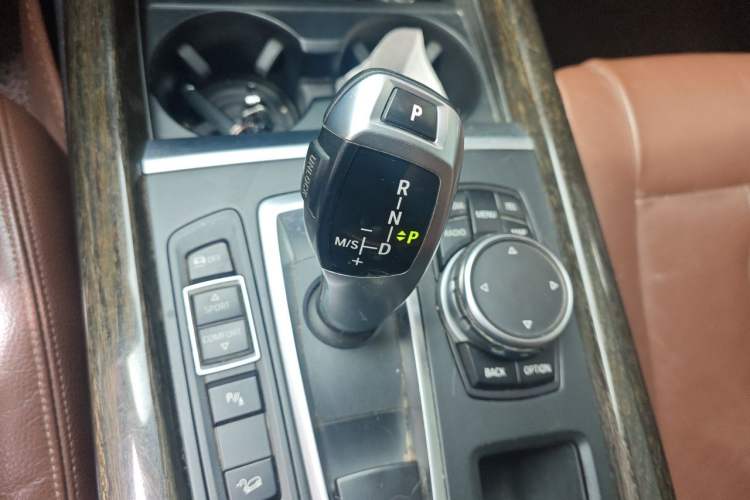 Used BMW X5 2014 xDrive35i Luxury Edition Gear Lever