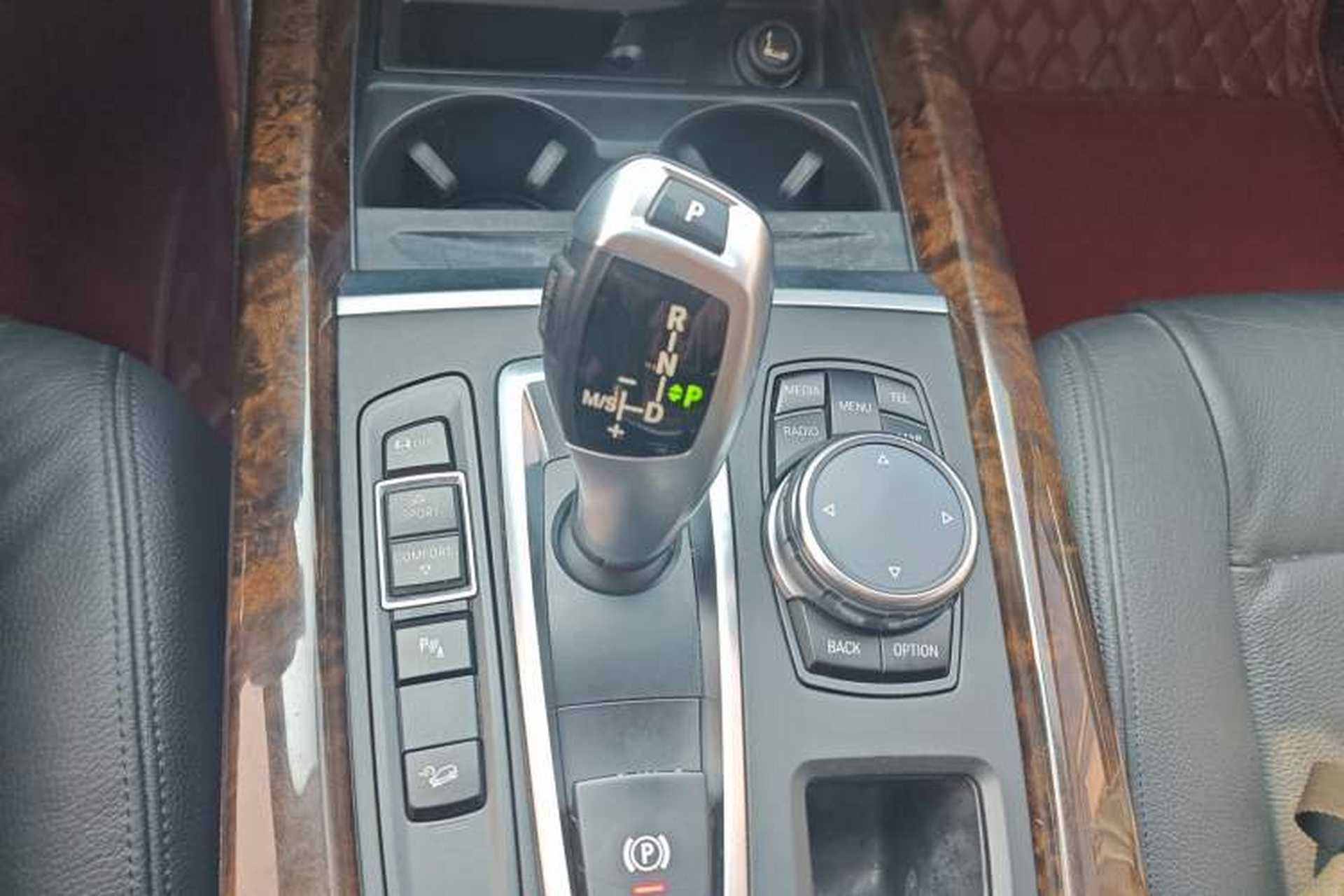 Used BMW X5 2014 xDrive35i Elegant Edition Gear Lever