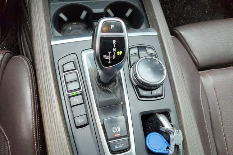 Used BMW X5 2014 xDrive35i Luxury Edition Gear Lever