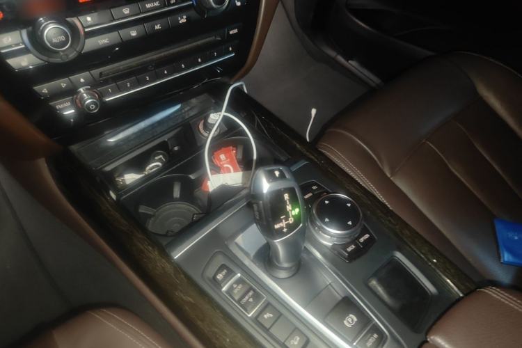 Used BMW X5 2014 xDrive35i Luxury Edition Gear Lever