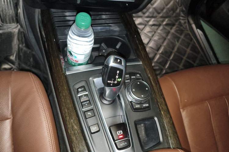 Used BMW X5 2014 xDrive35i Luxury Edition Gear Lever