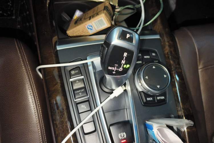 Used BMW X5 2014 xDrive35i Elegant Edition Gear Lever