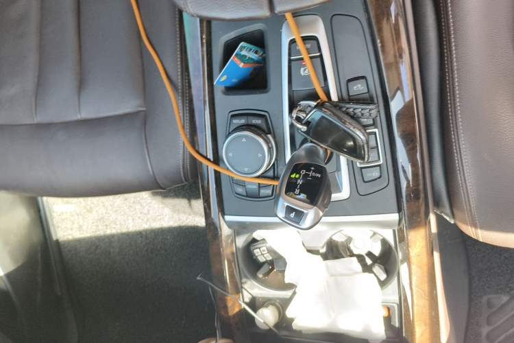 Used BMW X5 2014 xDrive35i Elegant Edition Gear Lever