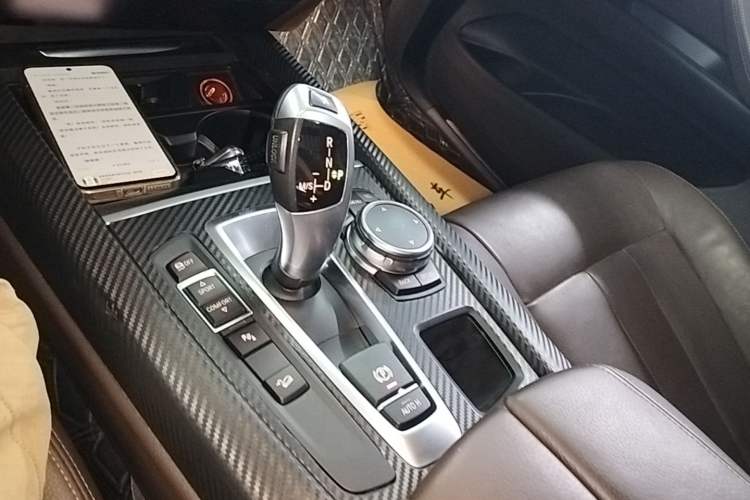 Used BMW X5 2014 xDrive35i Elegant Edition Gear Lever
