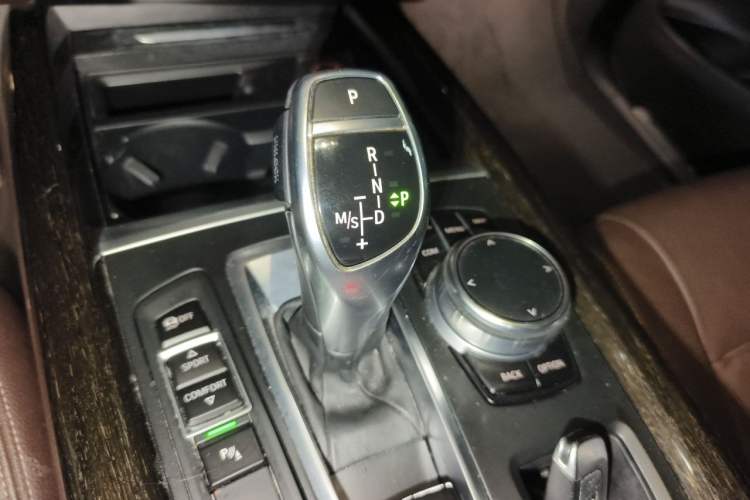 Used BMW X5 2014 xDrive35i Leading Model Gear Lever