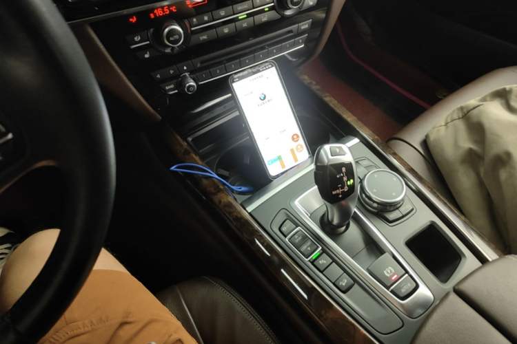 Used BMW X5 2014 xDrive35i Elegant Edition Gear Lever