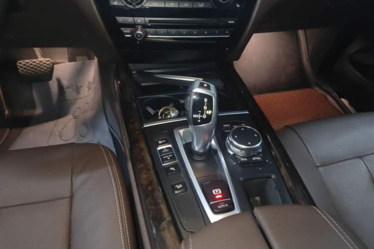 Used BMW X5 2014 xDrive35i Elegant Edition Gear Lever