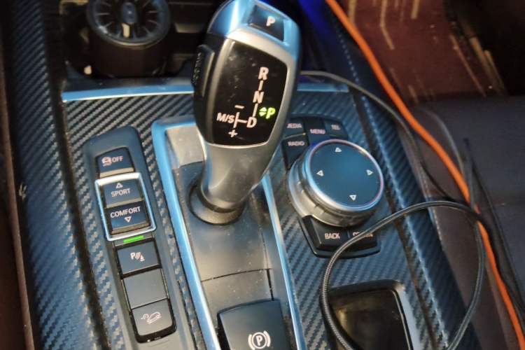 Used BMW X5 2014 xDrive35i Elegant Edition Gear Lever
