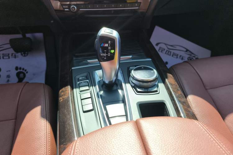 Used BMW X5 2014 xDrive35i Elegant Edition Gear Lever