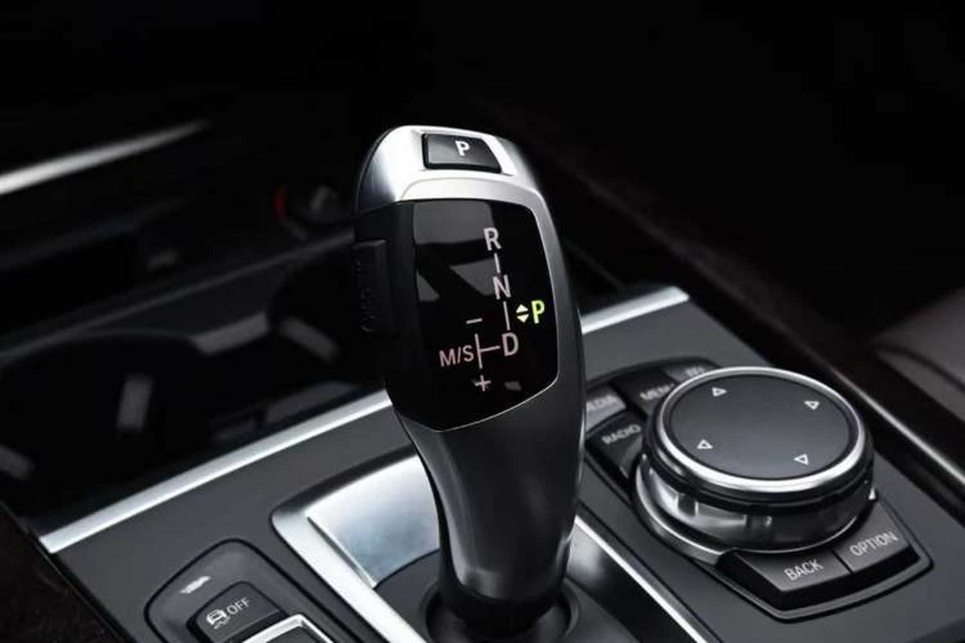 Used BMW X5 2014 xDrive35i Elegant Edition Gear Lever