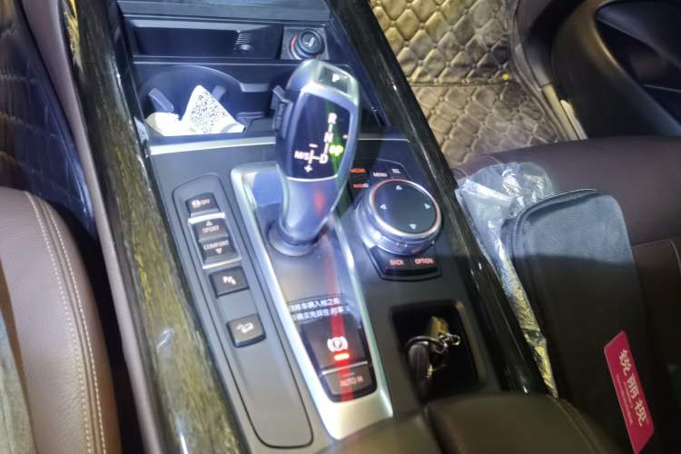 Used BMW X5 2014 xDrive35i Luxury Edition Gear Lever