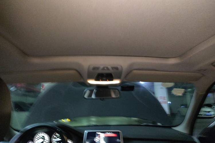 Used BMW X5 2014 xDrive35i Leading Model Headliner
